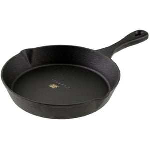Black cast iron pan